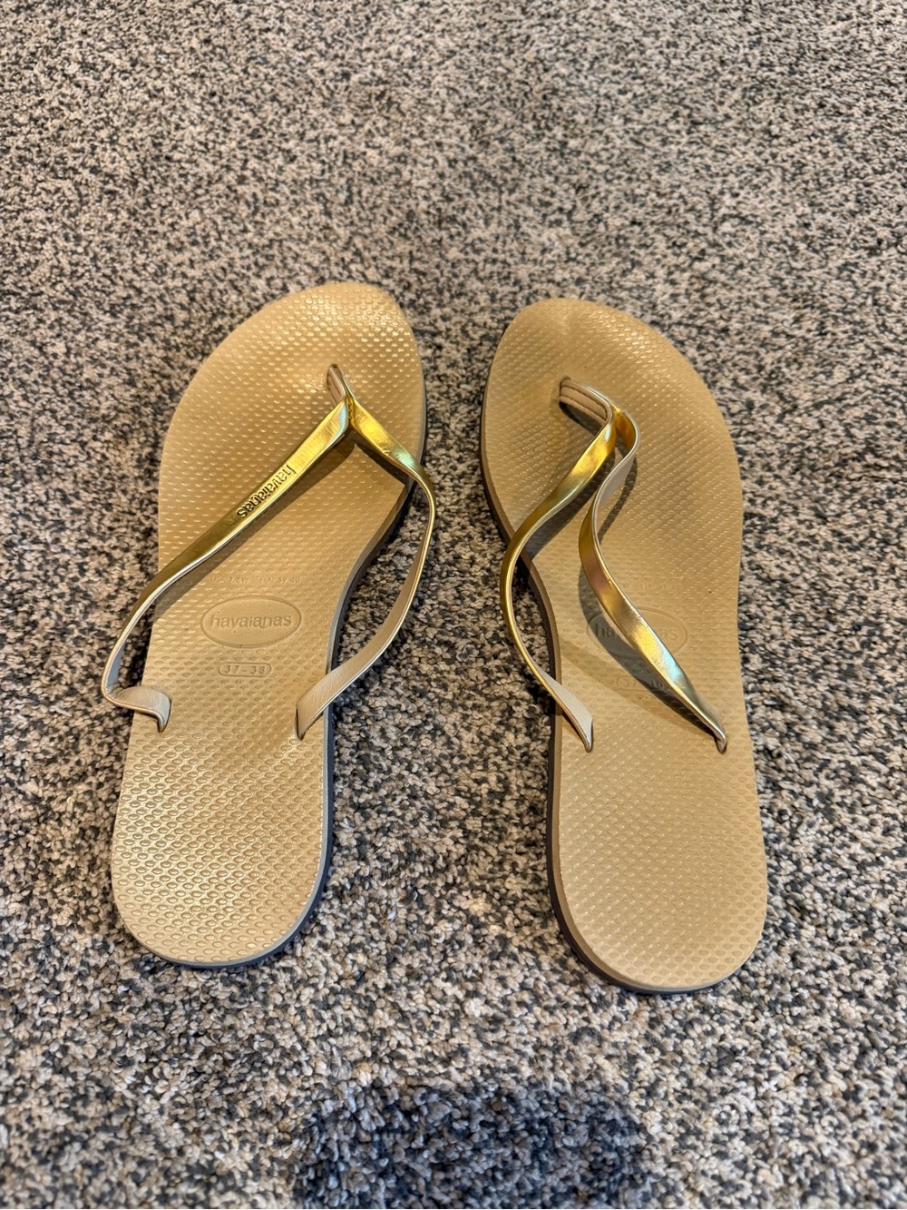 Havaianas Women’s Gold Metallic Twist Sandals